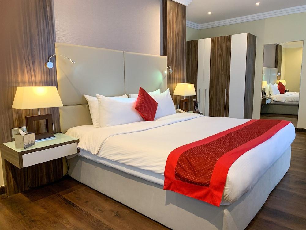 Swiss-belhotel Seef Bahrain Hotel 4*